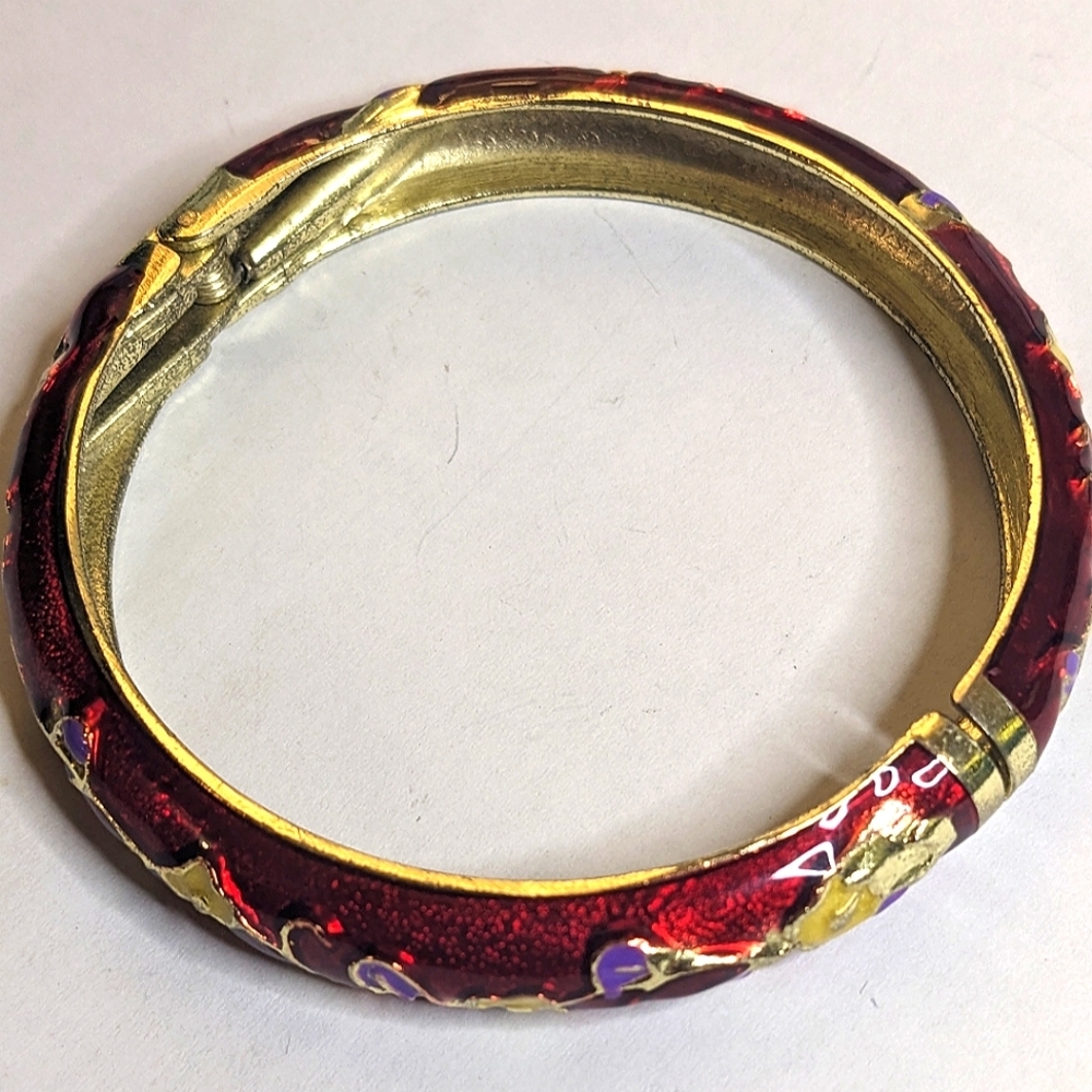 Vintage‎ Burgundy Cloisonne Flower Hinged Clamper Bracelet